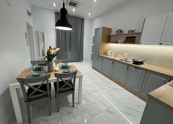 Wolnosci 18 דירה